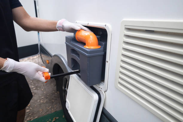 Best Luxury portable toilet rental  in Portage, WI