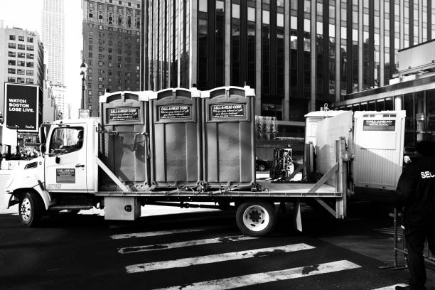 Best Porta potty delivery and setup  in Portage, WI